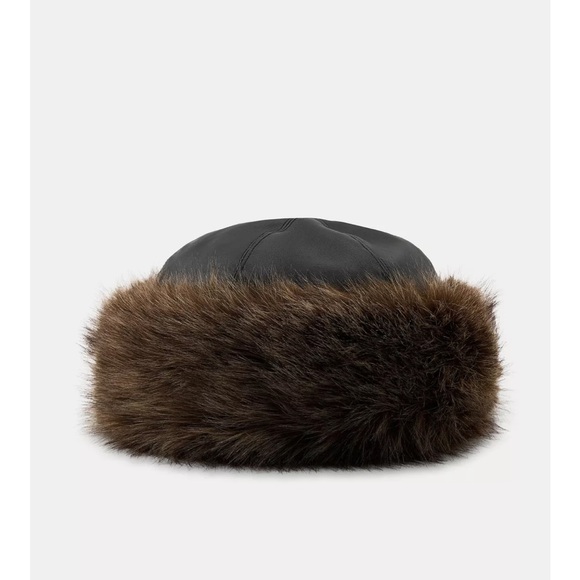 Zara Accessories - DOUBLE-FACED FAUX LEATHER